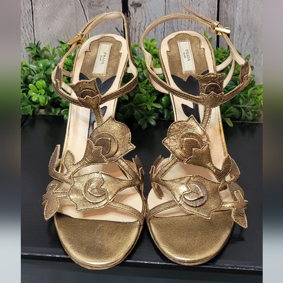 Prada tulip brushed metallic gold strappy heels size 8.5 - Picture 11 of 12